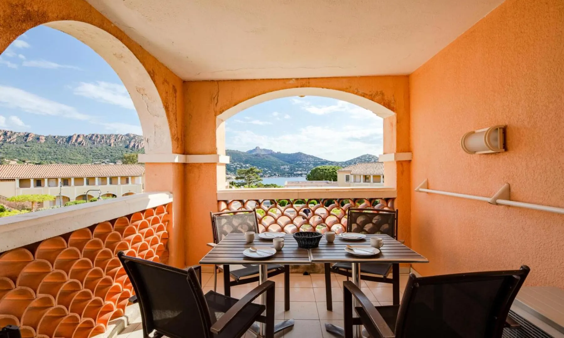 Residence Le Village De Cap Esterel - Maeva Home - Appartement Cosy 2 Pieces 4 Personnes - Prestige - Super Home Mae-2121 Saint-Raphael  France